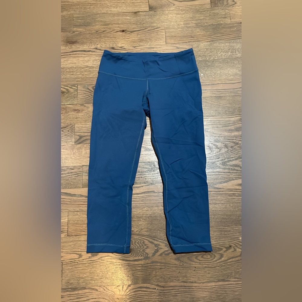 Lululemon size 8 leggings blue color